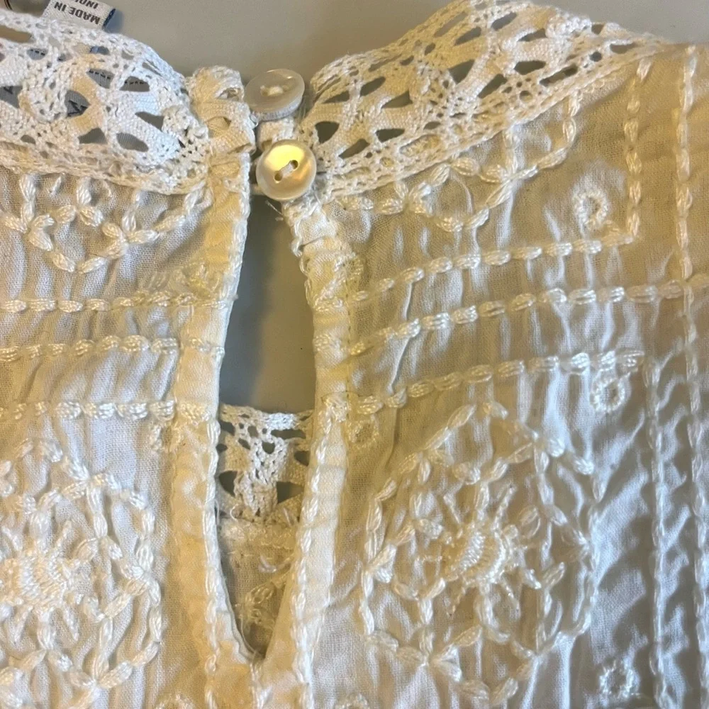Lucky Brand Ivory Crochet Trimmed Cotton Slub Top SIZE SMALL - Picture 3 of 5